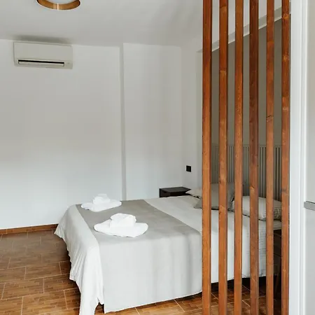 Memory Nocleg ze śniadaniem 3*